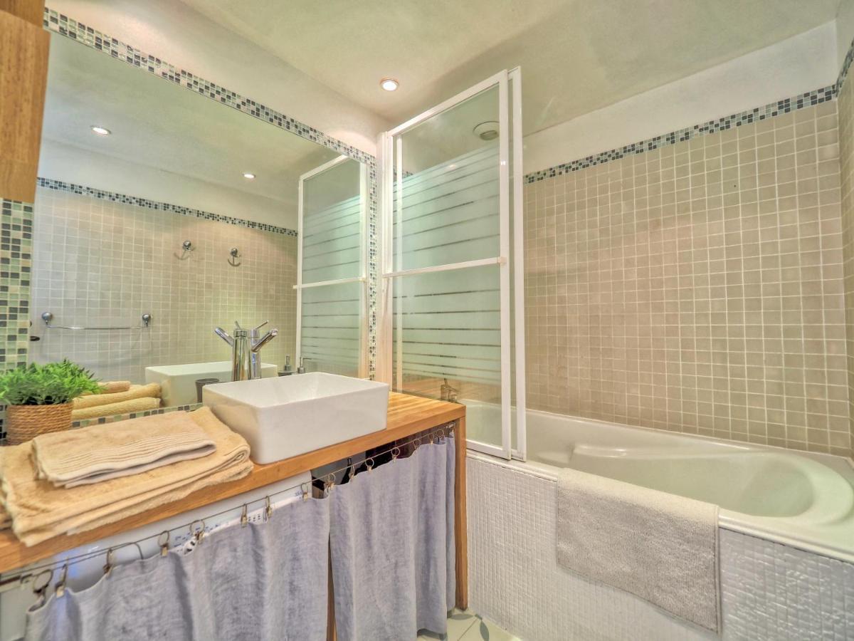 Appartement Bord De Mer Биариц Екстериор снимка